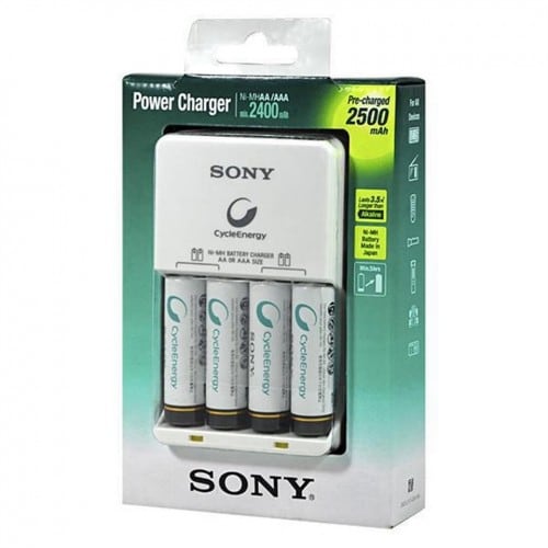 Chargeur SONY compact + 4 piles LR6 NiMH de 2500mAh (Recharge 4 piles LR6 ou LR03)