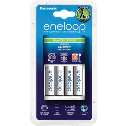 PANASONIC - Chargeur ENELOOP Advanced + 4 accus LR6 1900mAh (Recharge 4 piles LR6 ou LR03)