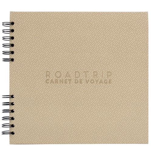 série Madagascar ''Carnet de Voyage'' - 80 vues - 20 feuillets noirs - Format carré 25,7x23cm - Couverture rigide