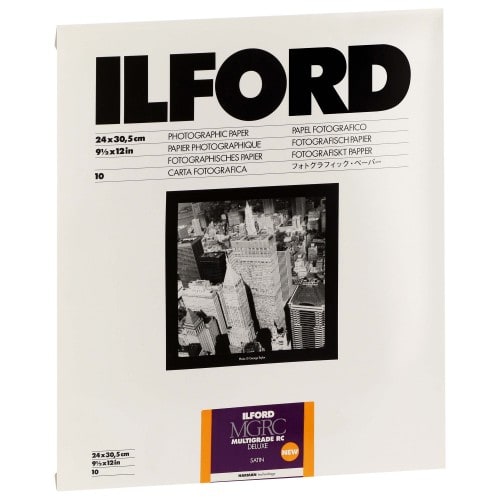 ILFORD - Papier argentique noir et blanc Multigrade MG V RC Satiné 25M (1180530) - 10 Feuilles - 24x30,5cm