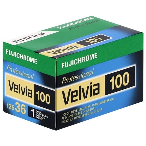 FUJI - Film inversible couleur VELVIA RVP 100 Format 135 - 36 poses - Vendu par 10